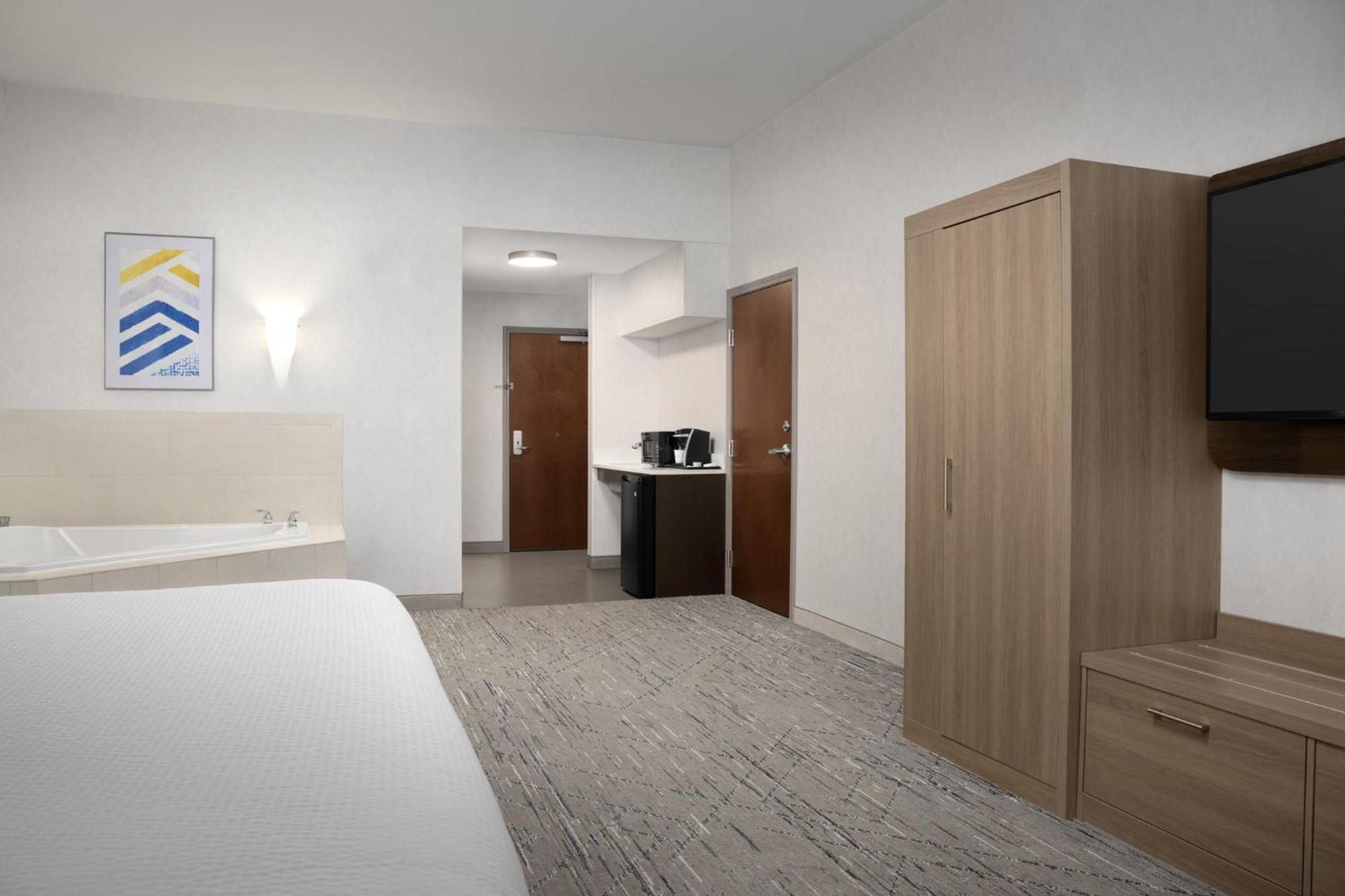 Holiday Inn Express & Suites Alexandria - Fort Belvoir By Ihg Εξωτερικό φωτογραφία