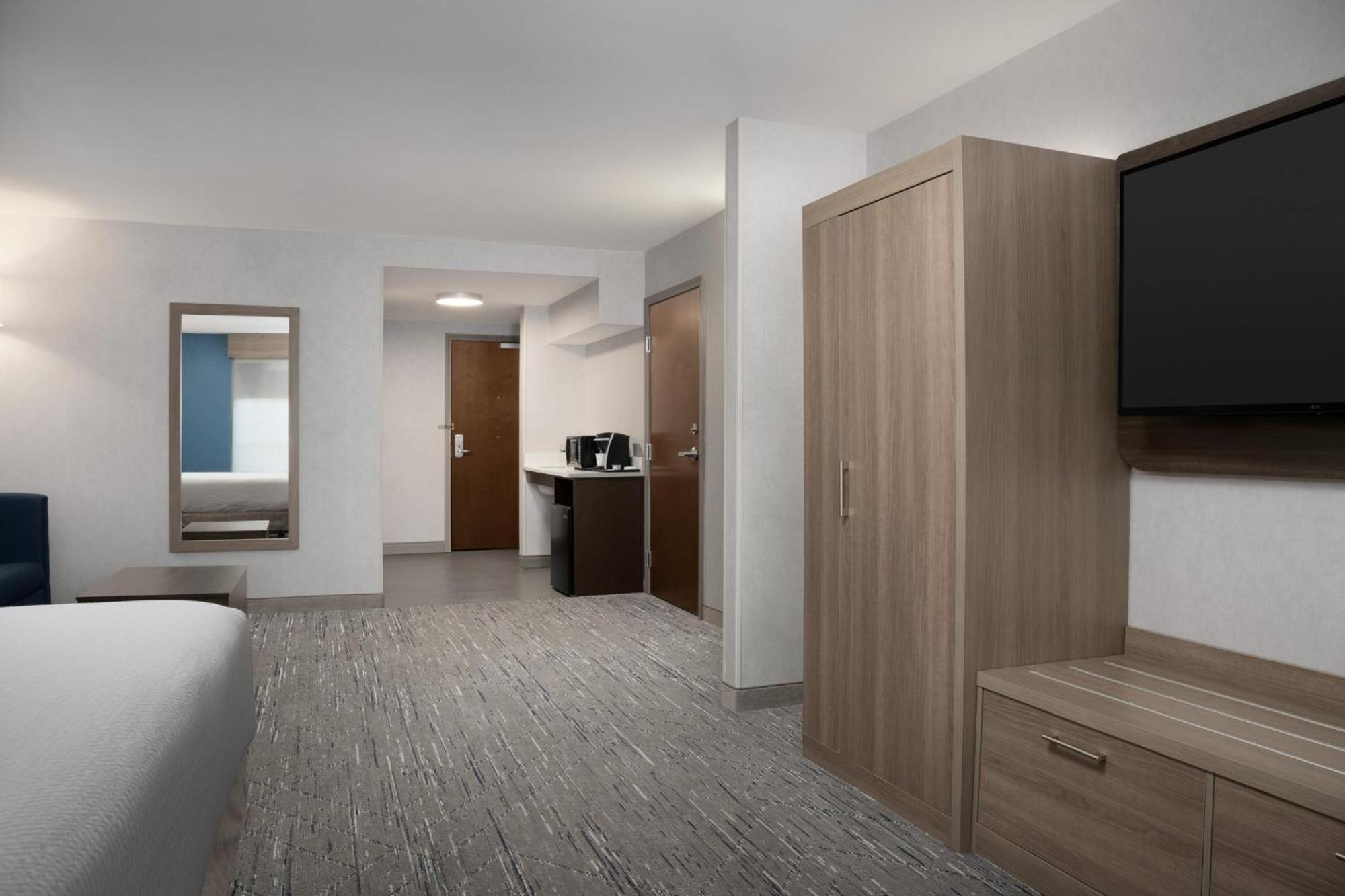 Holiday Inn Express & Suites Alexandria - Fort Belvoir By Ihg Εξωτερικό φωτογραφία